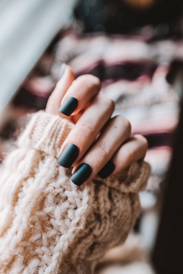 simple black nails ideas