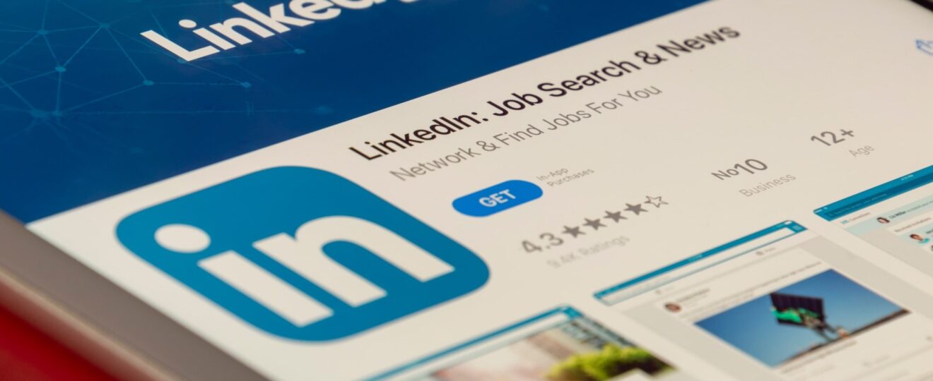 blogging on LinkedIn