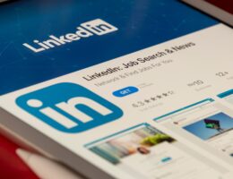 blogging on LinkedIn