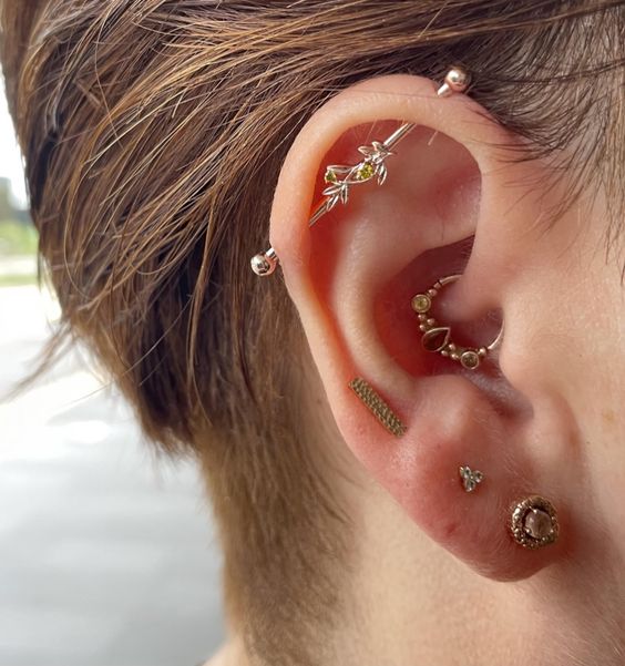 What exactly is a double helix piercing? 