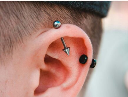 Helix Piercing: Healing, Jewelry, Pros and Cons