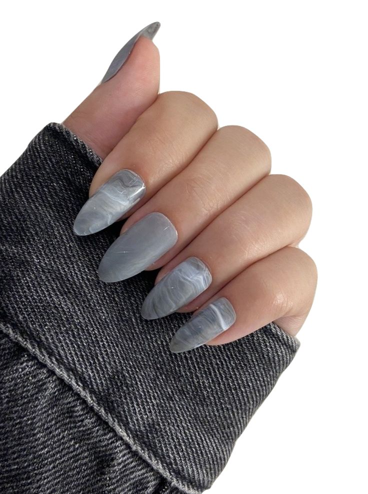  Dark Gull Gray Nails