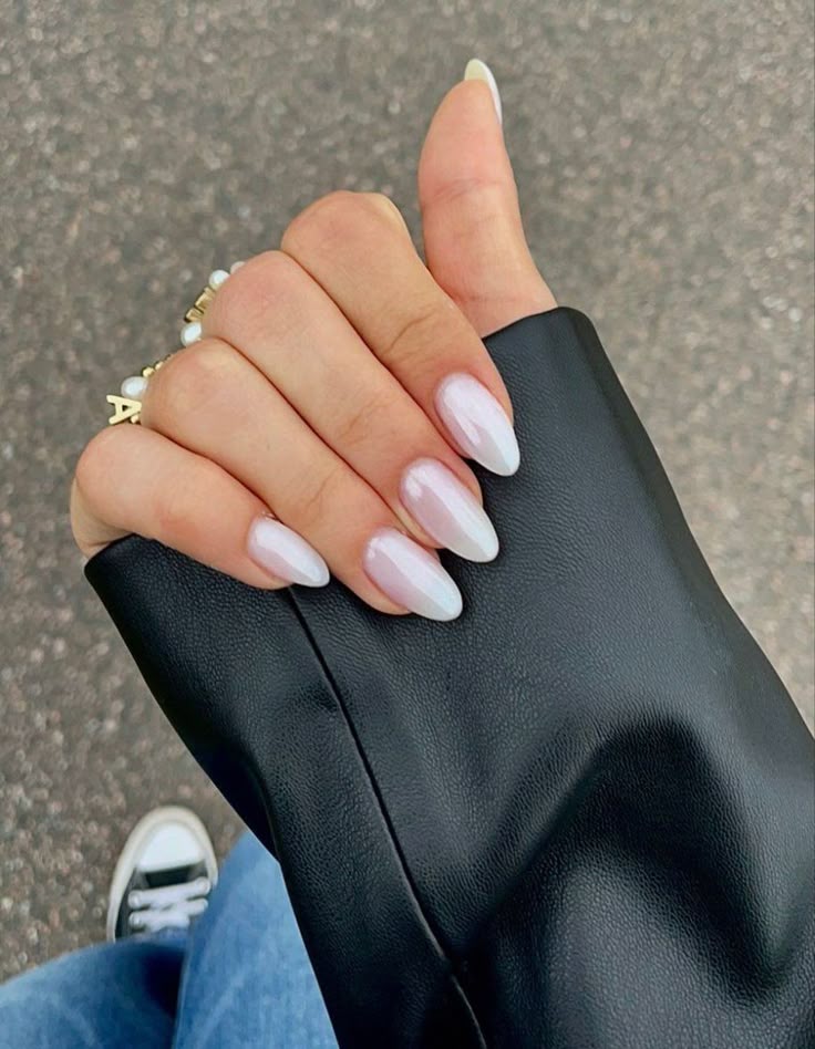 Pearl-Inspired Glazed Nails