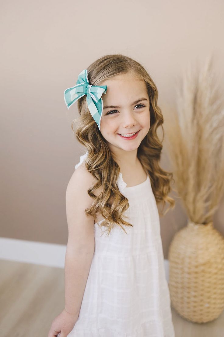 Loose Waves with Glitter Highlights